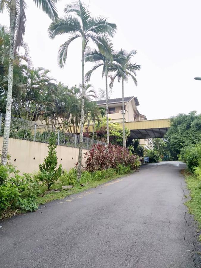 Mersing Merlin Inn Esterno foto