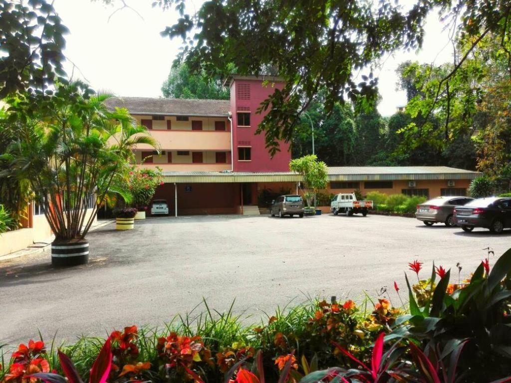Mersing Merlin Inn Esterno foto
