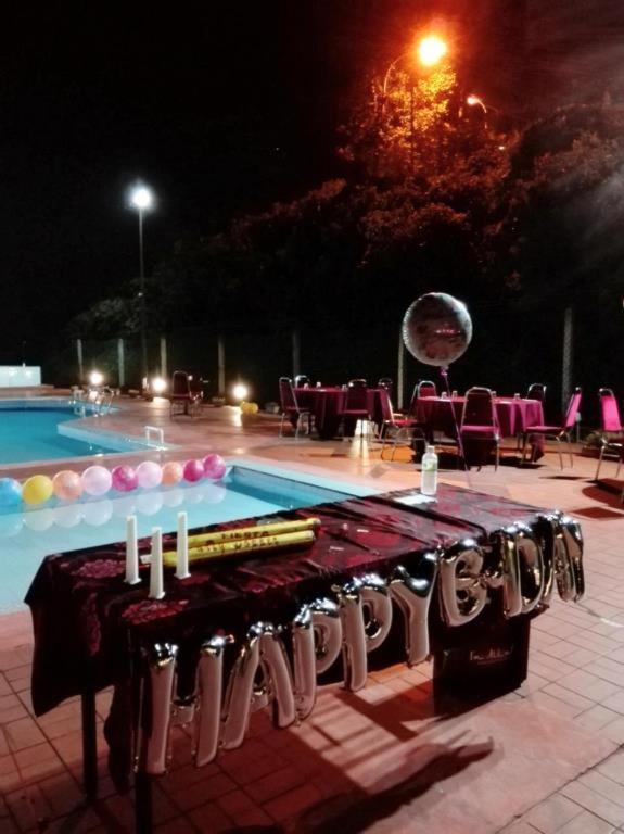 Mersing Merlin Inn Esterno foto
