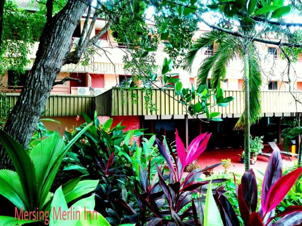Mersing Merlin Inn Esterno foto