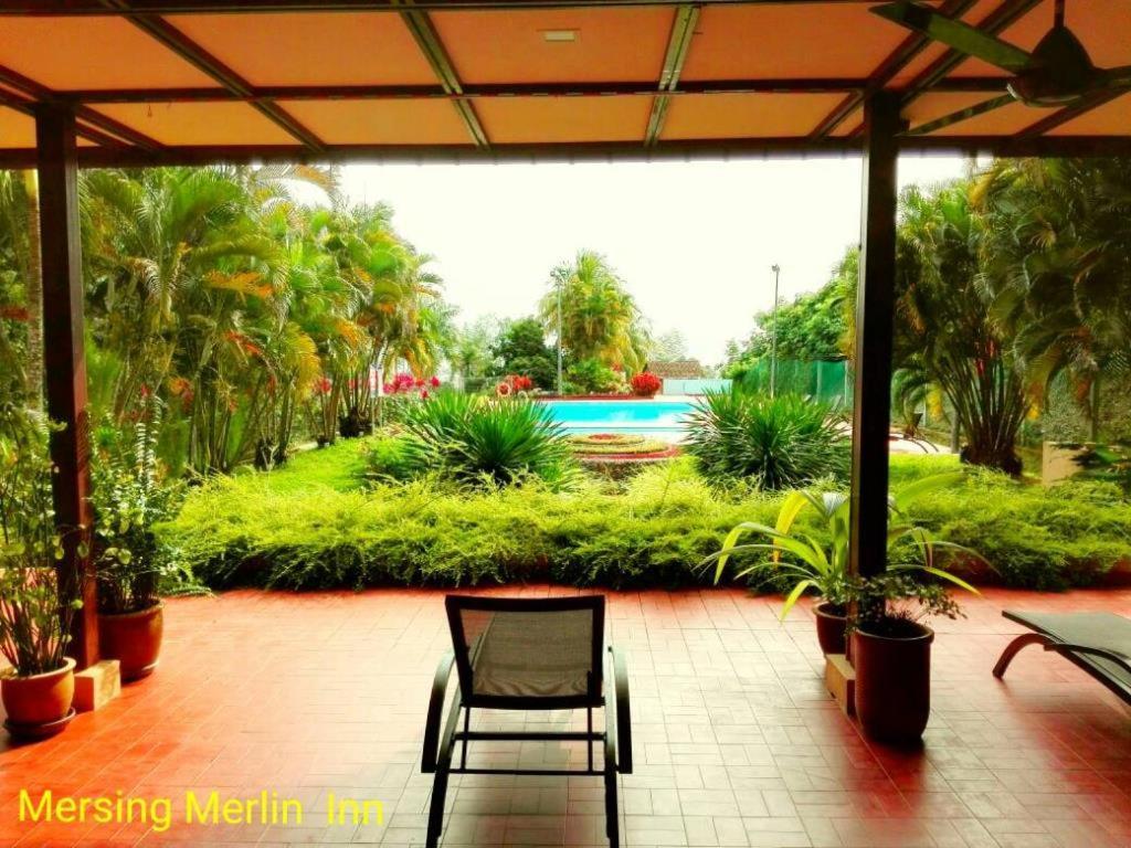 Mersing Merlin Inn Esterno foto