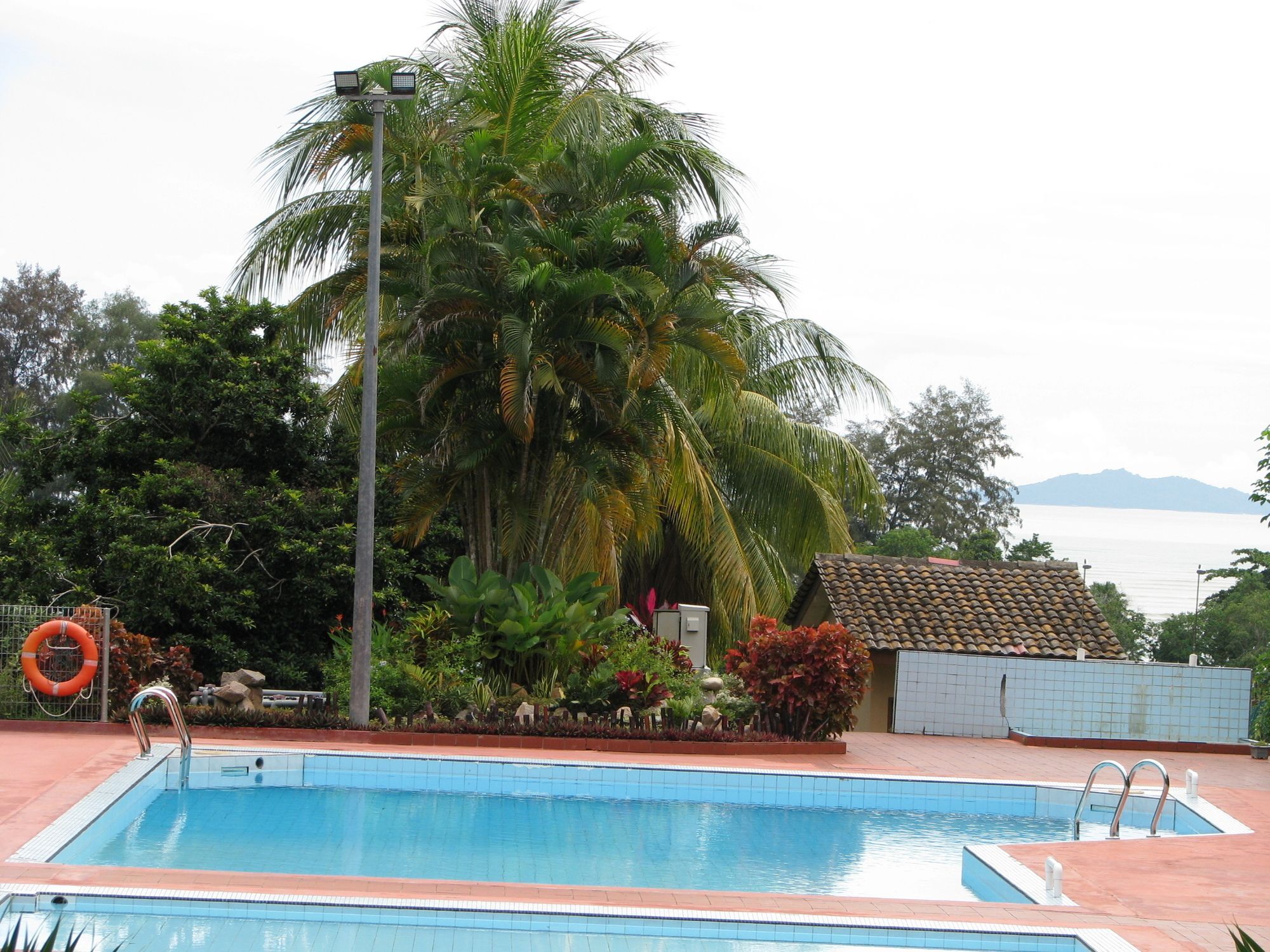Mersing Merlin Inn Esterno foto
