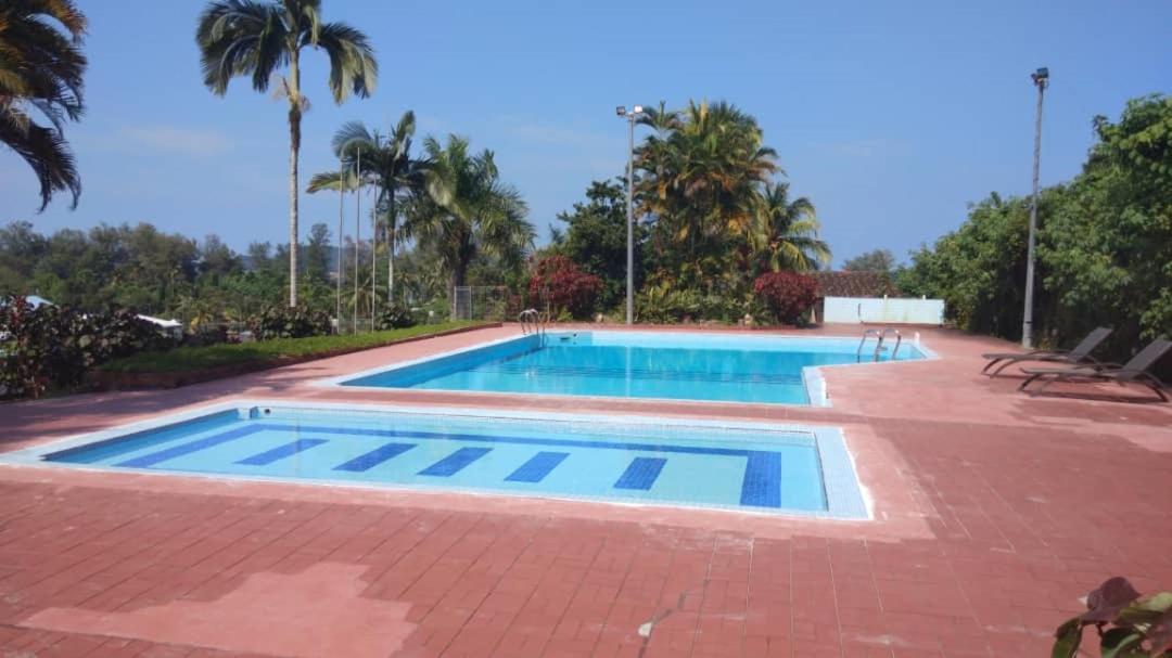 Mersing Merlin Inn Esterno foto