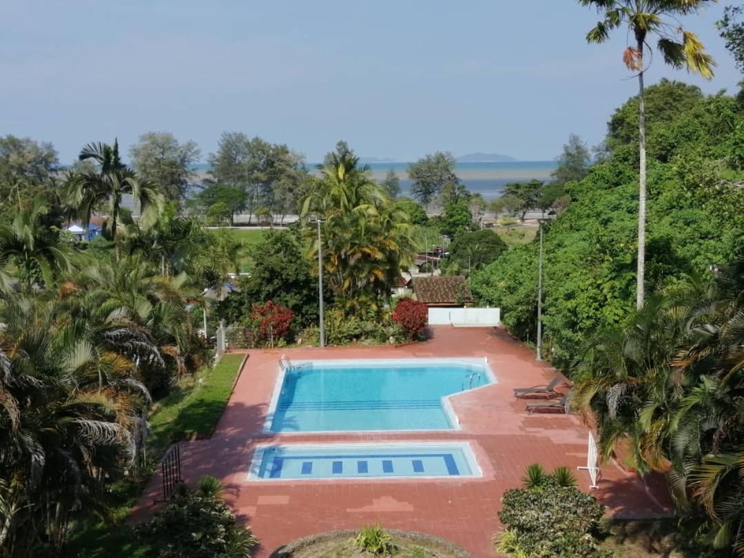 Mersing Merlin Inn Esterno foto